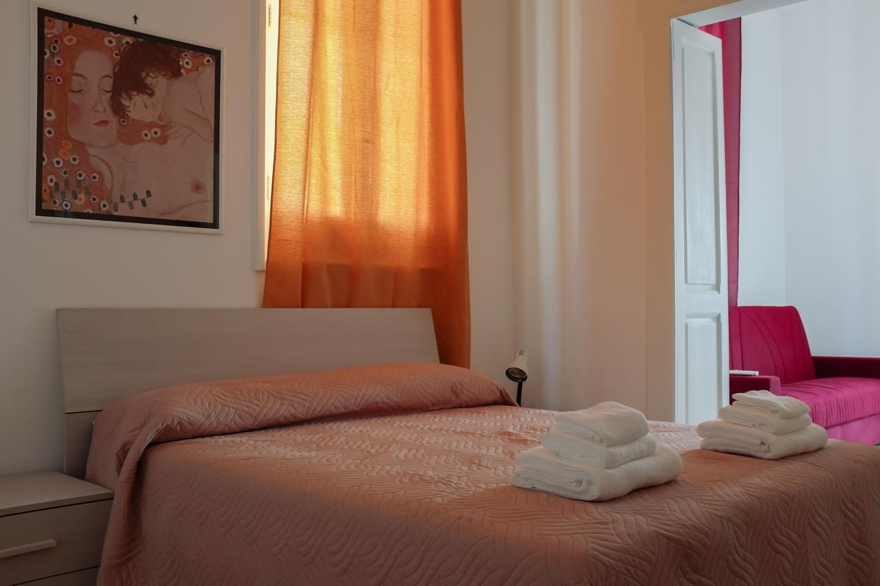 B&B A Casa Di Paola Lecce Exteriör bild